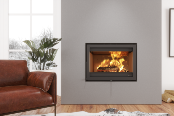 Dik Geurts Instyle Next – Frontkamin med Stil och Funktion Ge ditt hem en perfekt kombination av högmodern design och praktisk funktionalitet med Dik Geurts Instyle Next-serien. Dessa frontkaminer finns i tre storlekar – 600V, 700V och 800V – vilket gör det enkelt att hitta en modell som passar just dina behov och ditt hem.